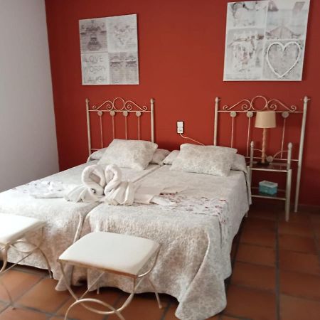 Casa Rural La Amistad Burguillos de Toledo Exterior photo