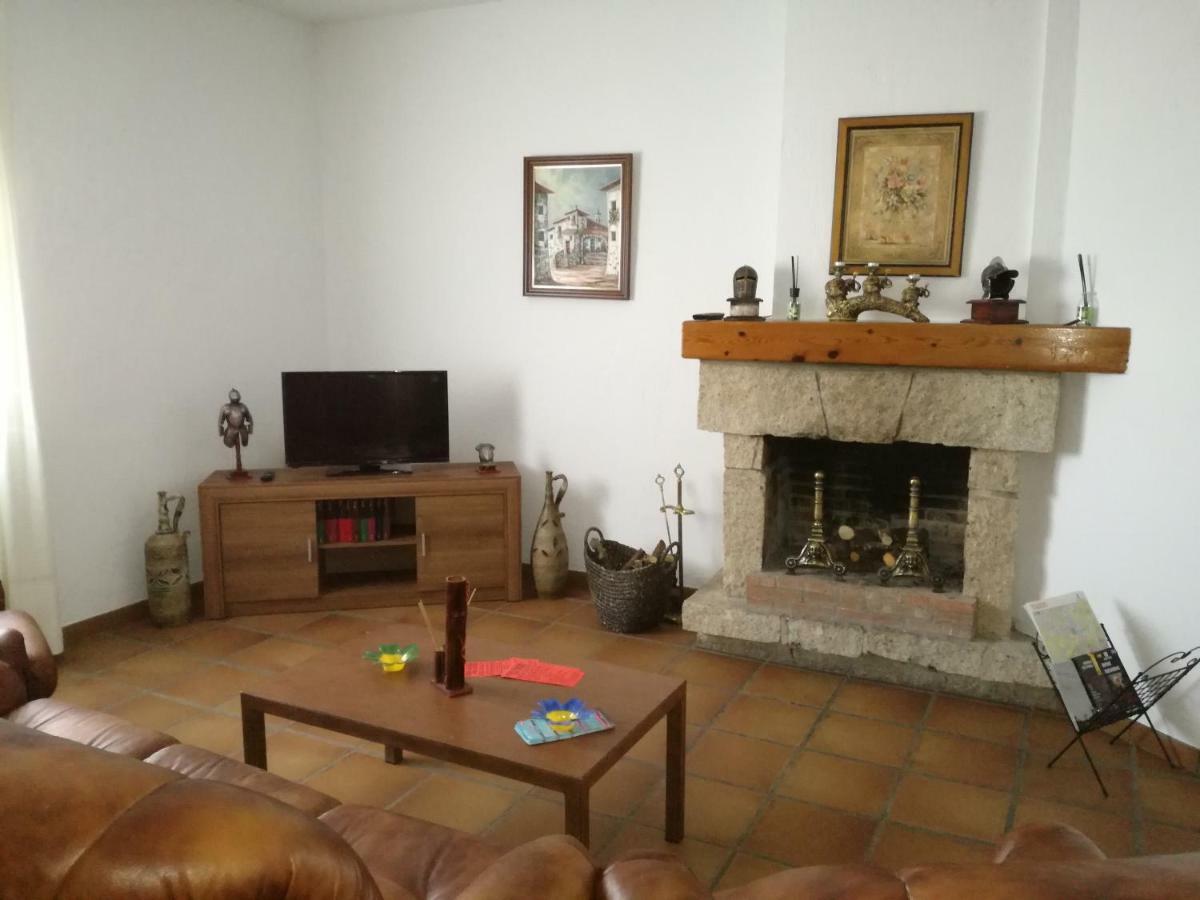 Casa Rural La Amistad Burguillos de Toledo Exterior photo